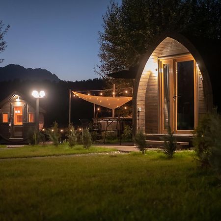 Glamp In Style Pods Resort Bran  Eksteriør bilde