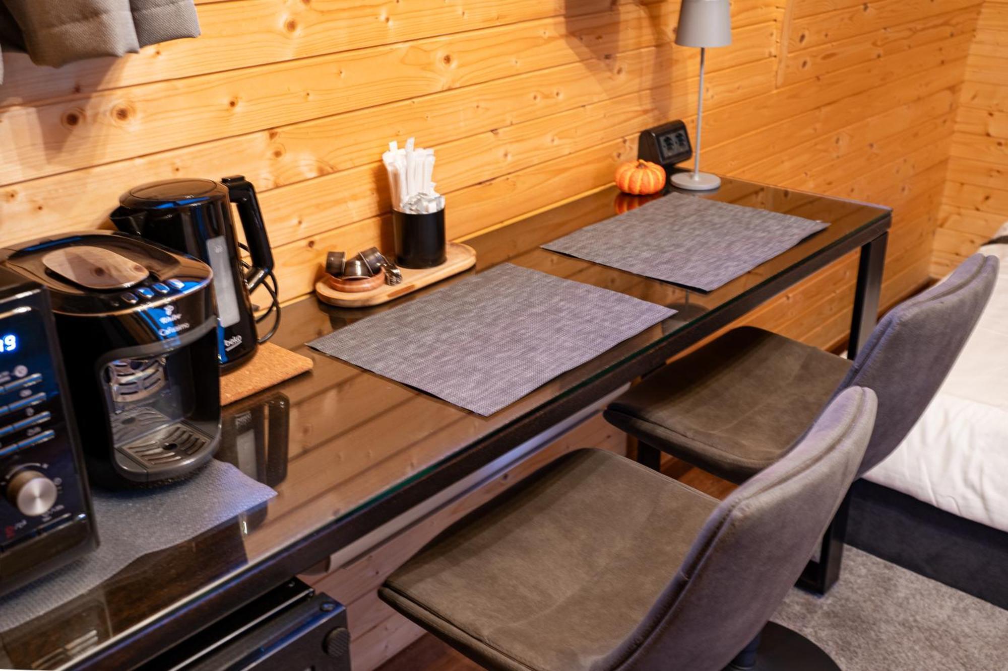Glamp In Style Pods Resort Bran  Eksteriør bilde