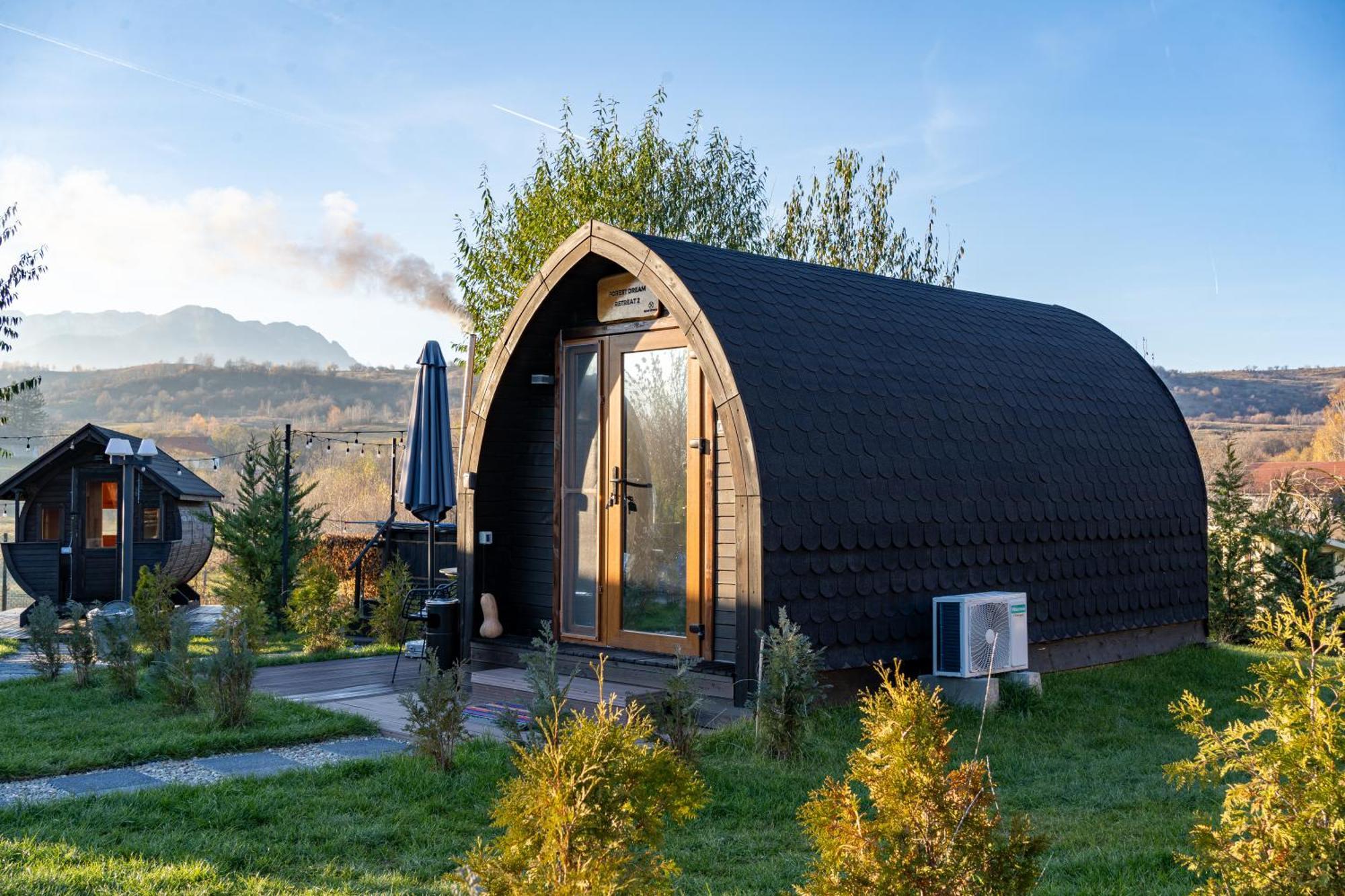 Glamp In Style Pods Resort Bran  Eksteriør bilde