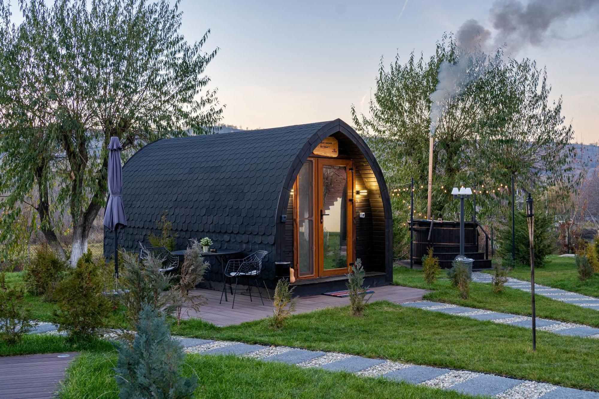 Glamp In Style Pods Resort Bran  Eksteriør bilde