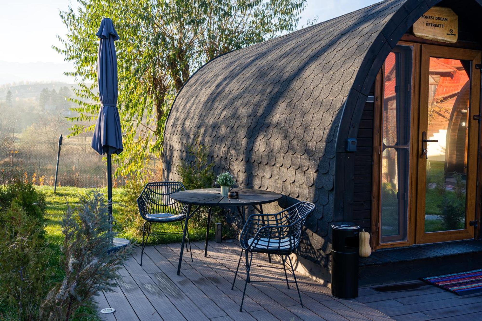 Glamp In Style Pods Resort Bran  Eksteriør bilde