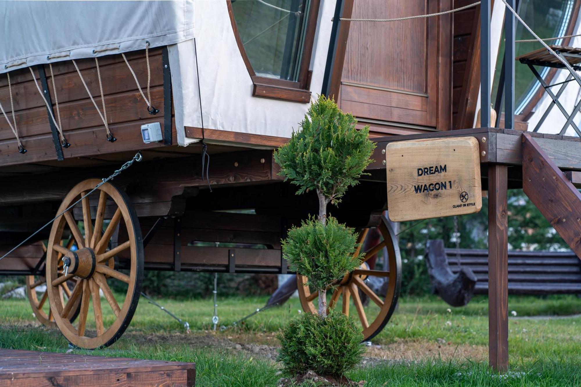Glamp In Style Pods Resort Bran  Eksteriør bilde