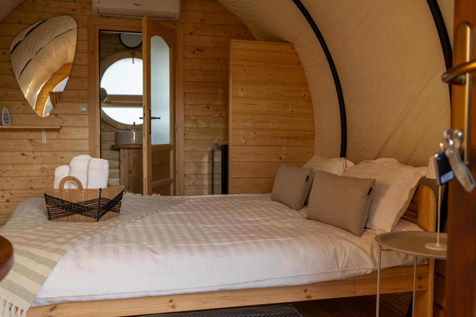 Glamp In Style Pods Resort Bran  Eksteriør bilde